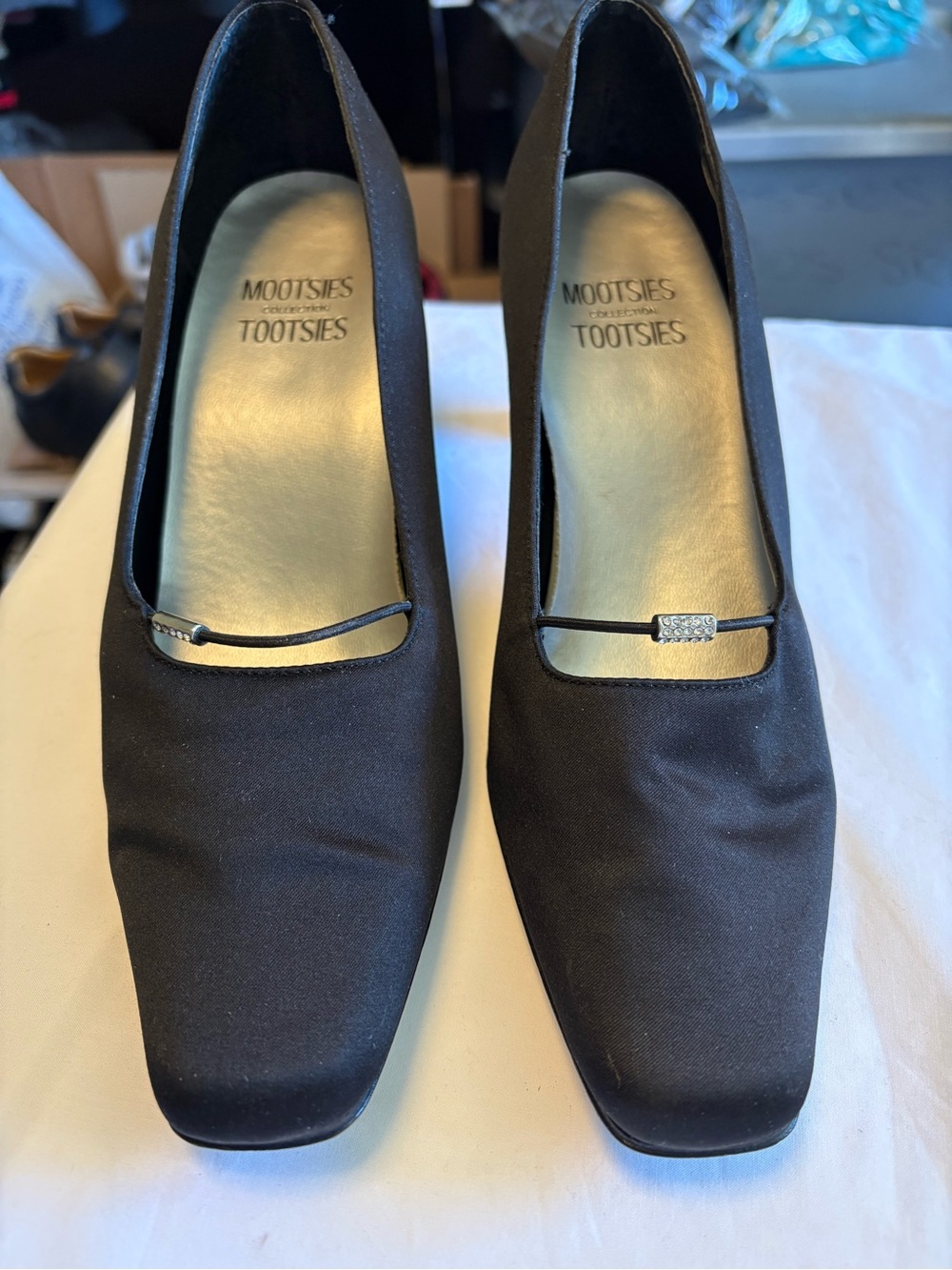 Mootsies Tootsies Black Square-Toe Satin Pumps